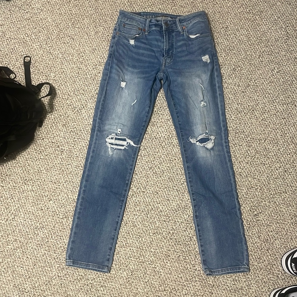 Men’s american eagle ripped jeans